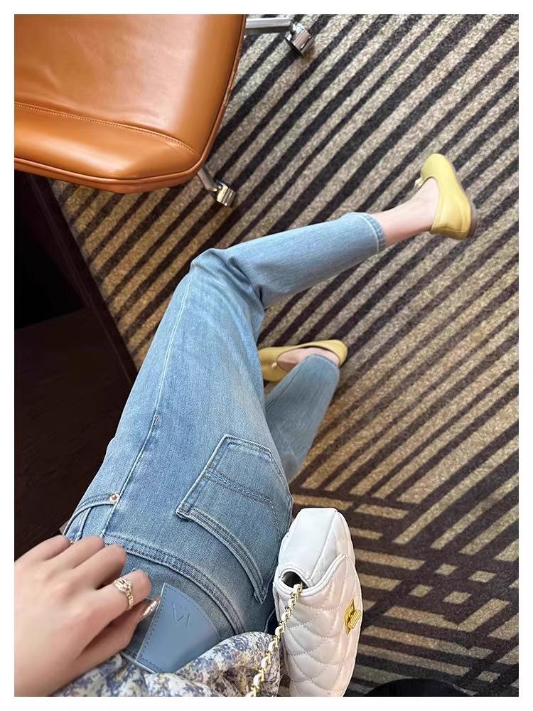 Women's Slimming High-Waist Petite Straight-Leg Jeans for Pear-Shaped Figures - Summer Stretch, Plus Size, Nine-Point Length.