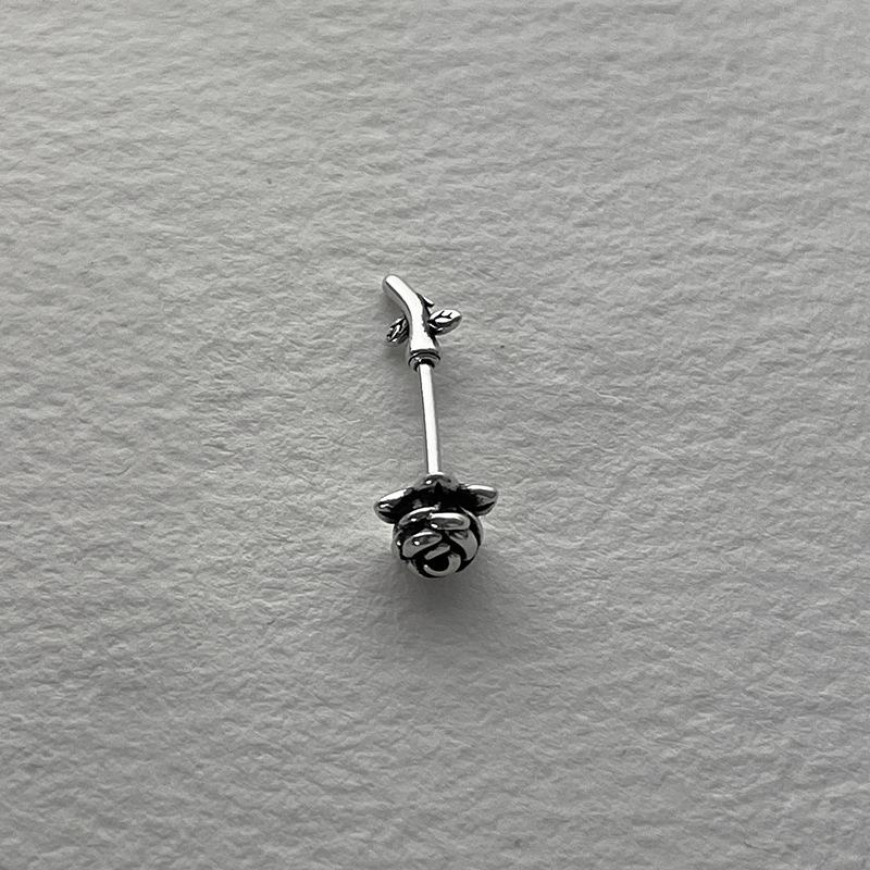 

Retro rose personality light luxury stud earrings female niche ins temperament fashion versatile 925 sterling silver high-end jewelry 925 silver