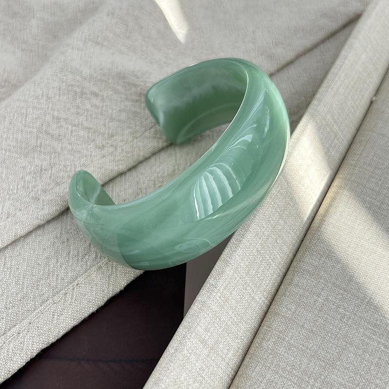 

Color Smudge Open Bracelet Marble Pattern Design Bracelet Light Luxury Acrylic Jewelry