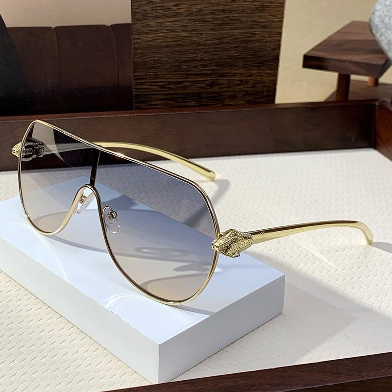 Vintage Oversize Square Sunglasses for Women New Fashion Brand Alloy Gradient Elegant Sun Glasses Ladies Sexy Driving Shades
