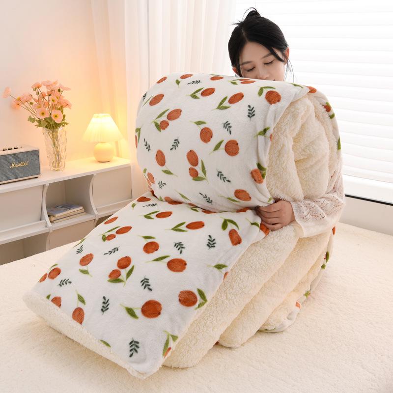 Free Shipping: Popular Lambswool Flannel Winter Quilt - Thick, Warm Bedding for Students (Single/Double Size)