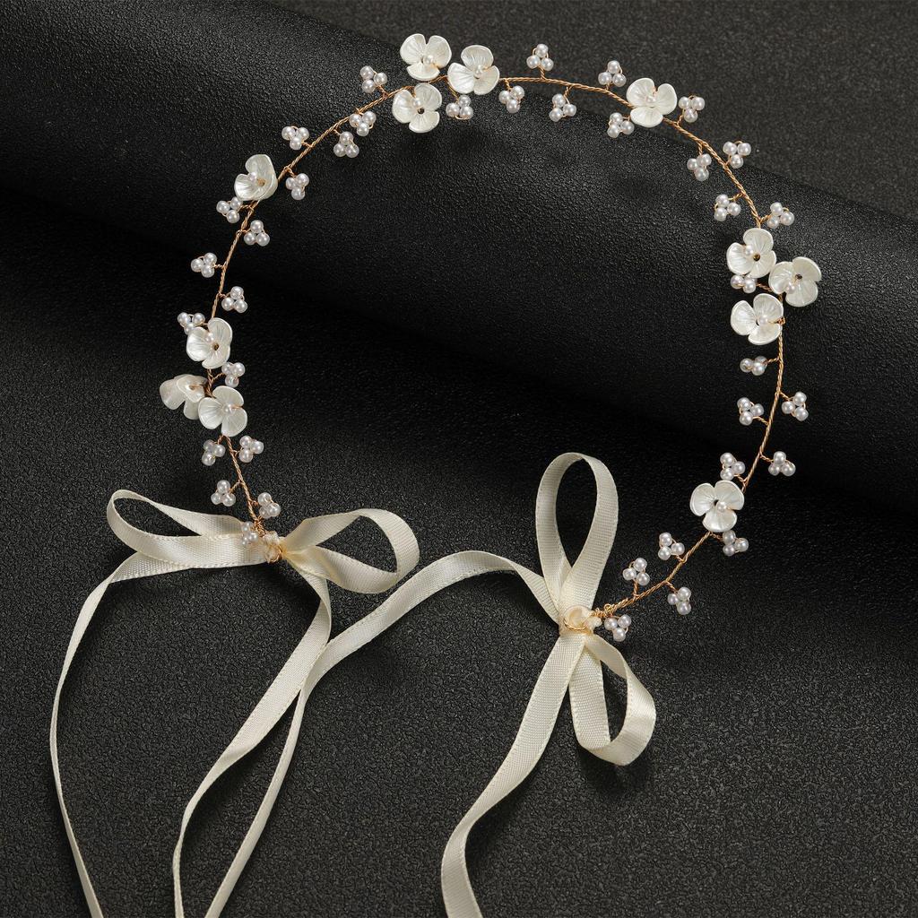 Diadema de Perlas con Flores de Hojas de Hada Dorada - Elegante Corona Europea para Bodas de Niñas