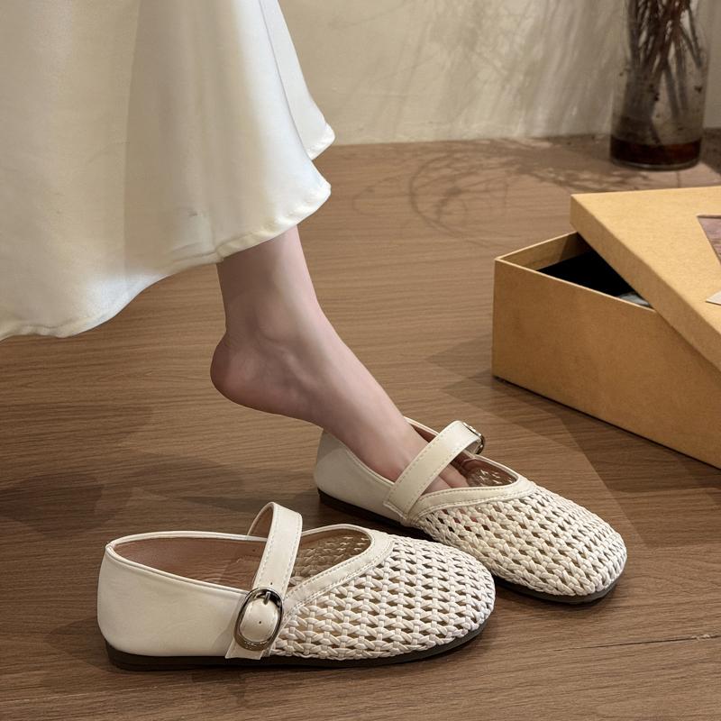 2025 Women's Mary Jane Shoes Round Toe Flat Sole One-length Strip Mesh Woven Hollow Shoes French Retro Summer Breathable Sandals