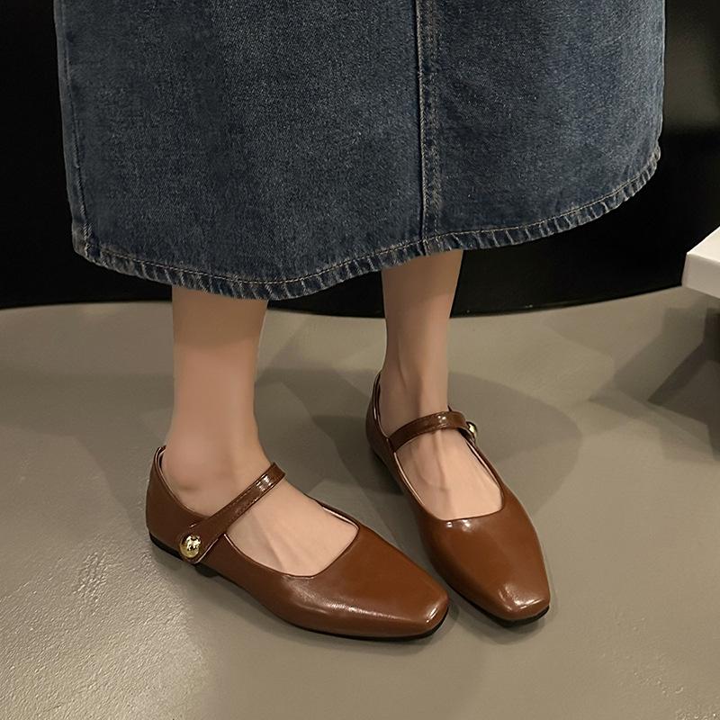 

Французский темперамент ретро туфли Мэри Джейн с квадратной головкой женские 2024 новые туфли на плоской подошве с неглубоким горлом на мягкой подошве для поездок на работу 40 коричневый