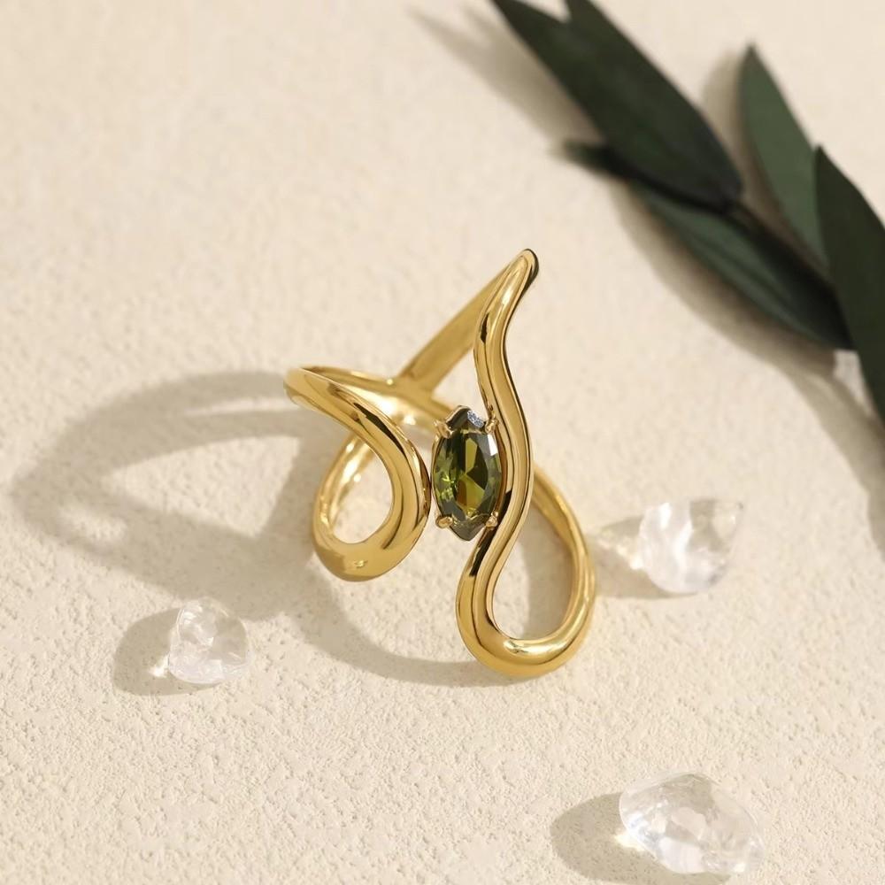 Trendy 18K Gold Plated Irregular Rings Chic Exquisite Luxury Vintage Women Crystal Jewelry Stainless Steel Flower Ring Gift