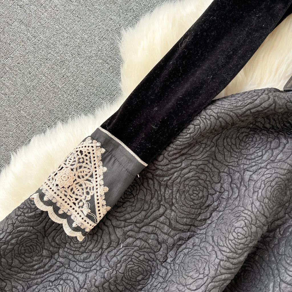 Solid Elegant Dress Women Winter Patchwork Lace Party Midi Dress Female Casual French Style Sweet Kawaii Korean Dress Women 2024