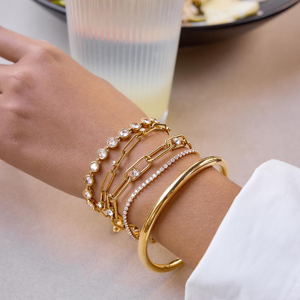 Yori Stilvolles Cubic Zirkonia Edelstahl Büroklammer Armband 18K Vergoldet Wasserdichte Schmuckstücke für Damen Charme Mode