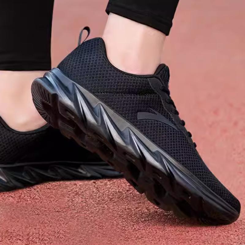 Anta Breathable Low top Running Shoes Men's Black 912115577-7