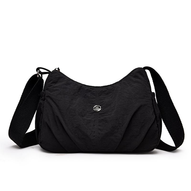 

Легкая нейлоновая сумка женская на плечо кроссбоди однотонная сумка для мамы чёрный