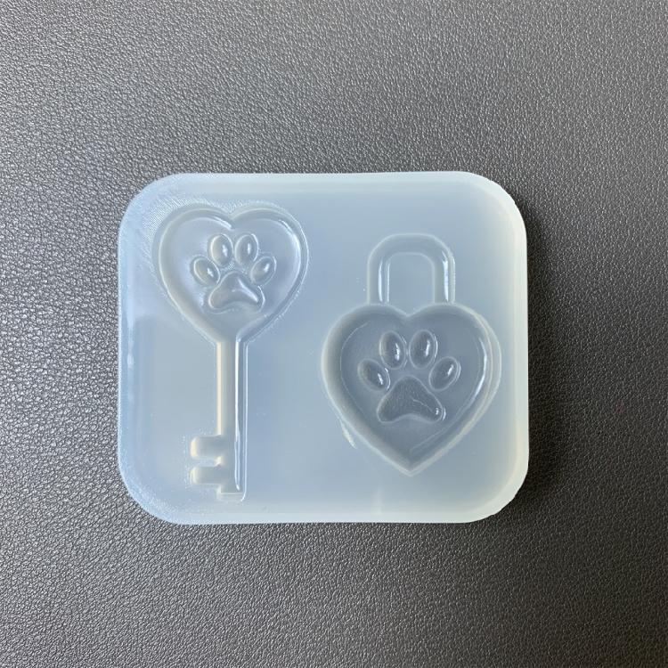 Pet Lover Silicone Keychain Mold With Detailed Cats paw Design Perfect For Epoxy Resin Crafts Jewelry Making Party Favors