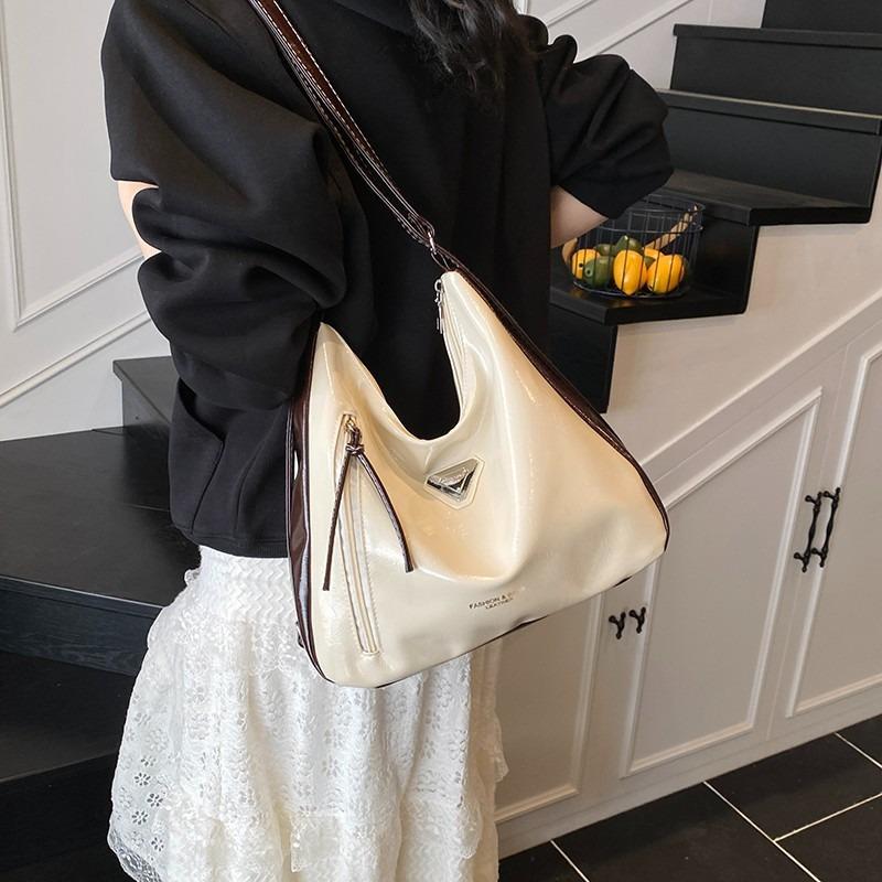 Bag Women's New Retro Shoulder Bag Large Capacity High Value Women's Bag Multi-functional Tote Bag Backpack