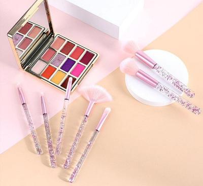 Neues 7-teiliges Set Transparenter Sternenhimmel Treibsand Pailletten Make-up Pinsel