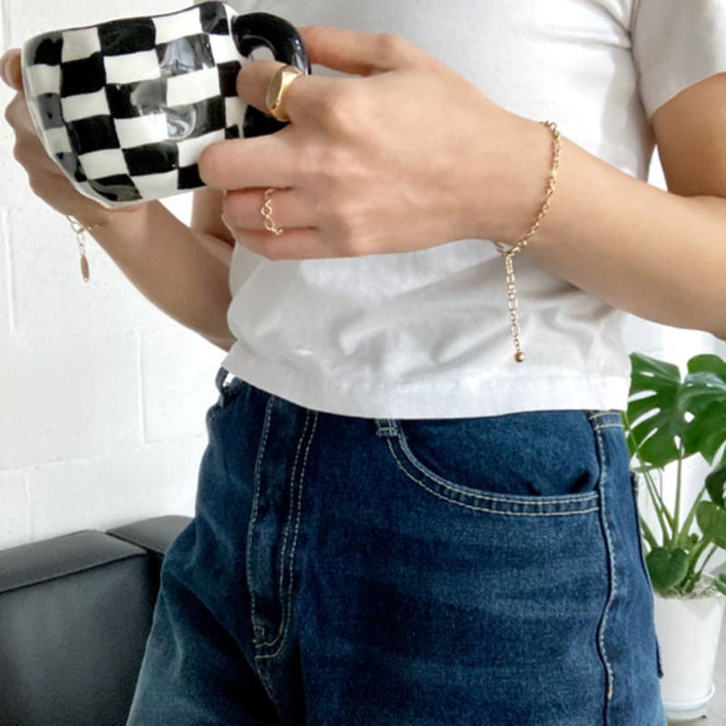 metamic Q Chain Bracelet