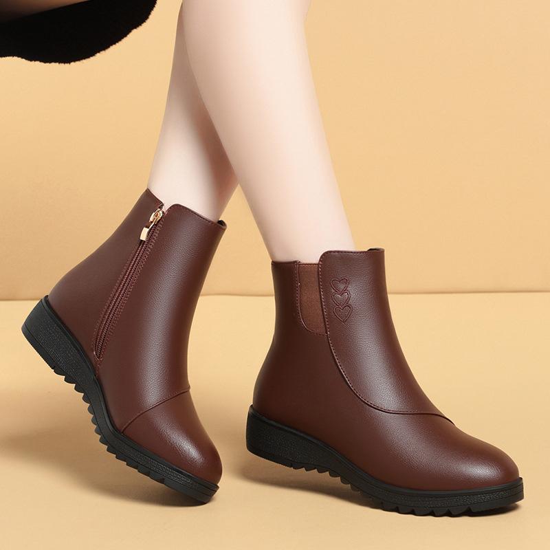 Winter Boots Women New Cold-proof and Warm Mother's Shoes Wedge Platform Casual Short Boots Fashion Round Toe Snow Boots