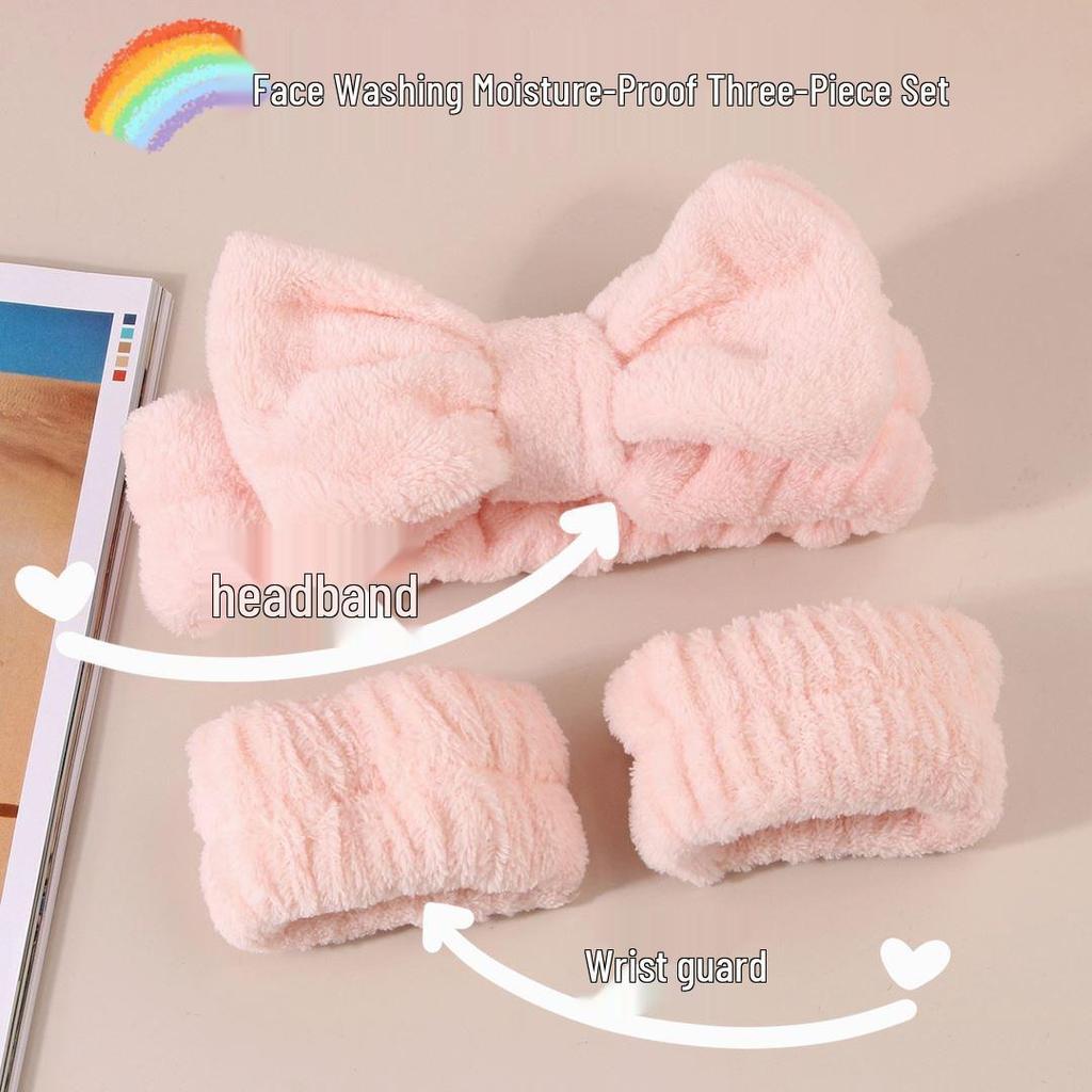 Coral Fleece Face Wash Set: Absorbent Hair Tie, Wristband, and Moisture-Proof Skincare Tool.