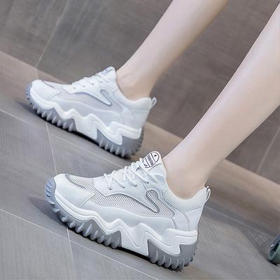 Nuove Scarpe Primavera Estate Donna Sneakers Moda Stringate Aumento Altezza 8cm Signore Mesh Marca Scarpe Nere Bianche