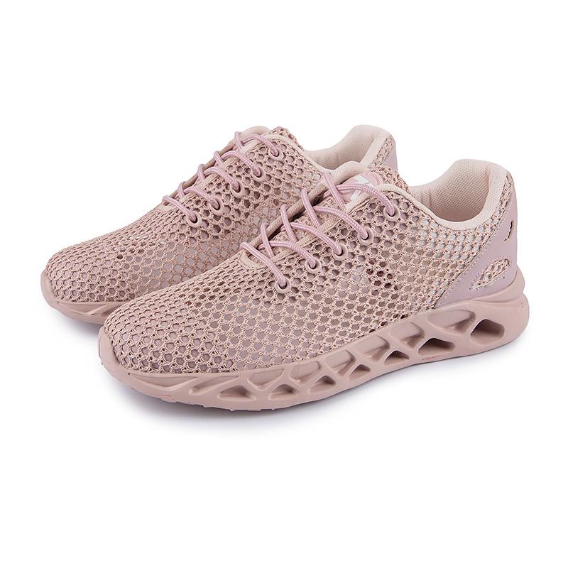 Chaussures d'été grande taille pour hommes chaussures décontractées en maille respirante chaussures de voyage de sport chaussures de jogging confortables chaussures en toile de style coréen tendance