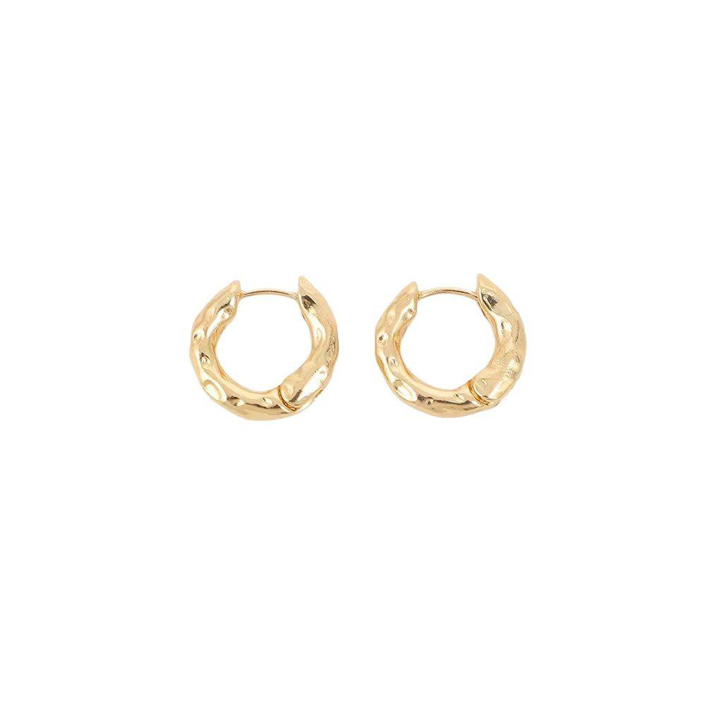 Retro Chic European & American Ear Cuffs: Women's Elegant Simple Stud Earrings