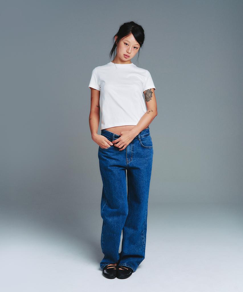 AMES-WORLDWIDE Classic Basic Tee White