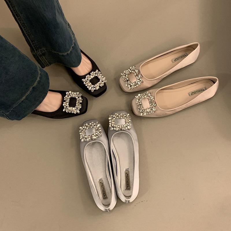 Fashion 2025 NEW Lightweight and Comfortable High Quality Flat Bottom French Style Rhinestone Shoes Women's Summer Rubber Sole Casual