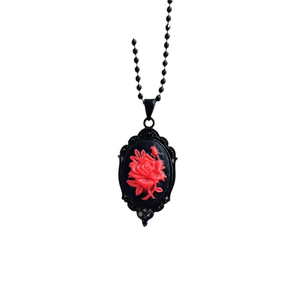 Colier Cameo Victorian Negru & Roșu cu Trandafir