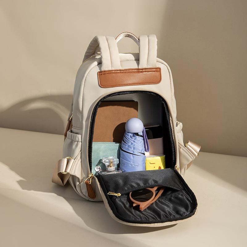 Lightweight and Casual Oxford Cloth Backpack, Versatile for Spring and Summer Commuting, Student Backpack, Travel Bag