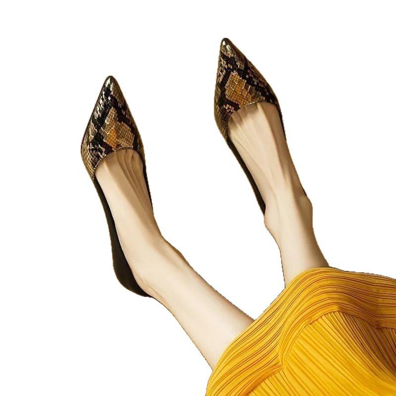 2025 new soft leather popular high heels ultra-light pointed head thin heel French sexy light mouth commuter work shoes single shoes