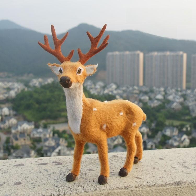 Christmas Deer Decor Figurine With Plastic Material For Holiday Window Display And Storefront Setup