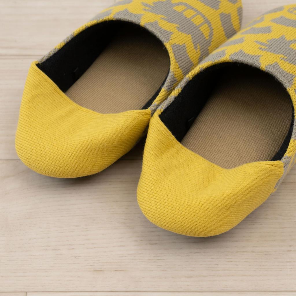 Senko My Neighbor Totoro Knit Yellow Slippers,