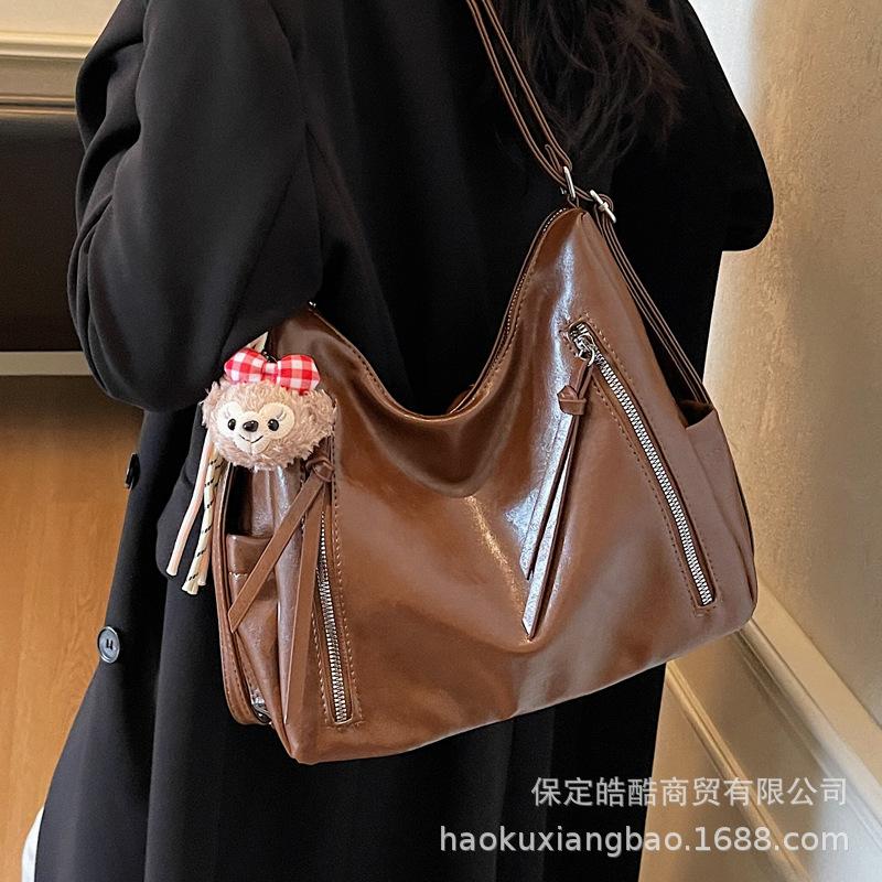 Casual Commuter Tote Bag Women's Large Capacity 2025 New Shoulder Messenger Bag Retro Fashion Lightweight Backpack