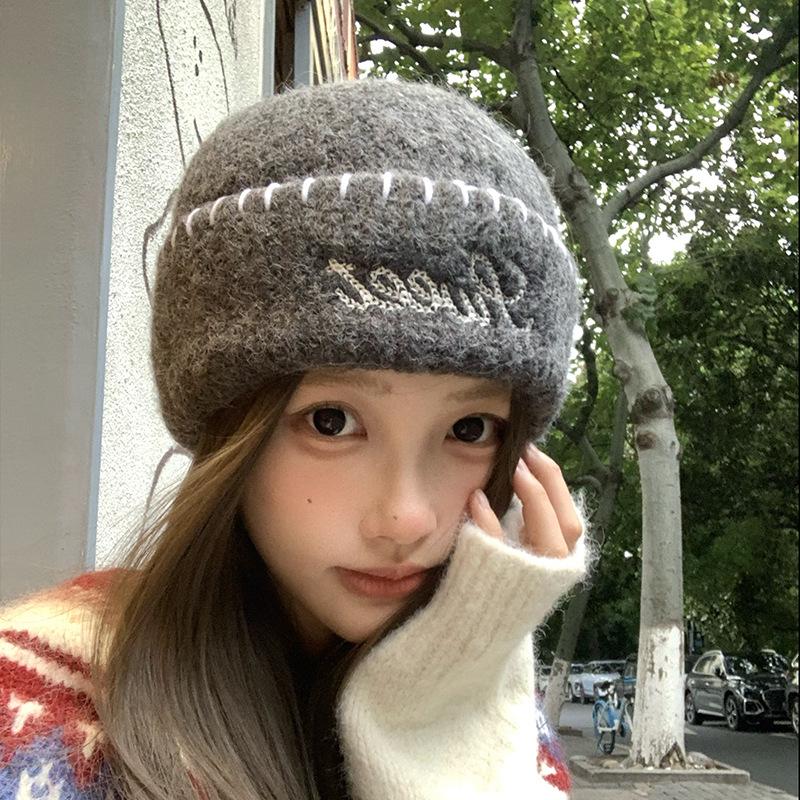 New wool hat women's season shows a small face and versatile knitted hat thermal ear protection Korean version bag head cold hat