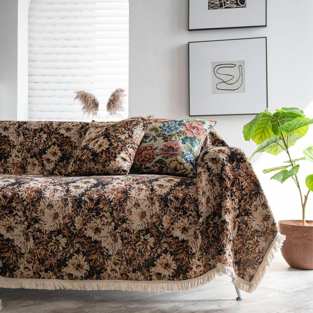 American Retro Non-Slip Stain-Resistant Jacquard Tassel Sofa Cover