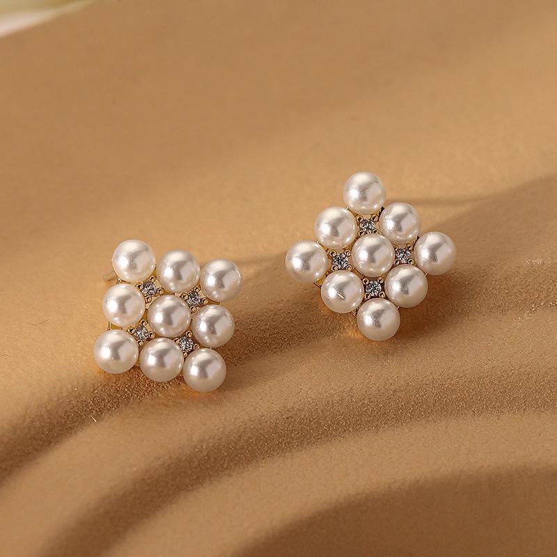

French Retro Geometric Zircon Square Stud Earrings, 925 Silver Needle, Elegant Small Design