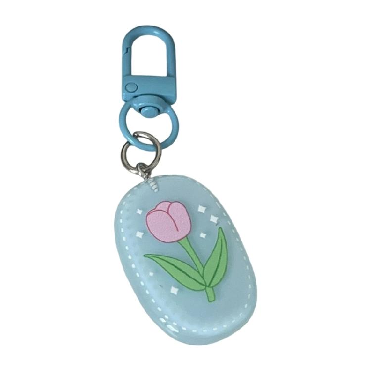 

Artistic Oval Flower Keychain Resin Made Accessory Versatile Styling Companion Perfect For Gifting Loved Ones Seasonal Charm синій