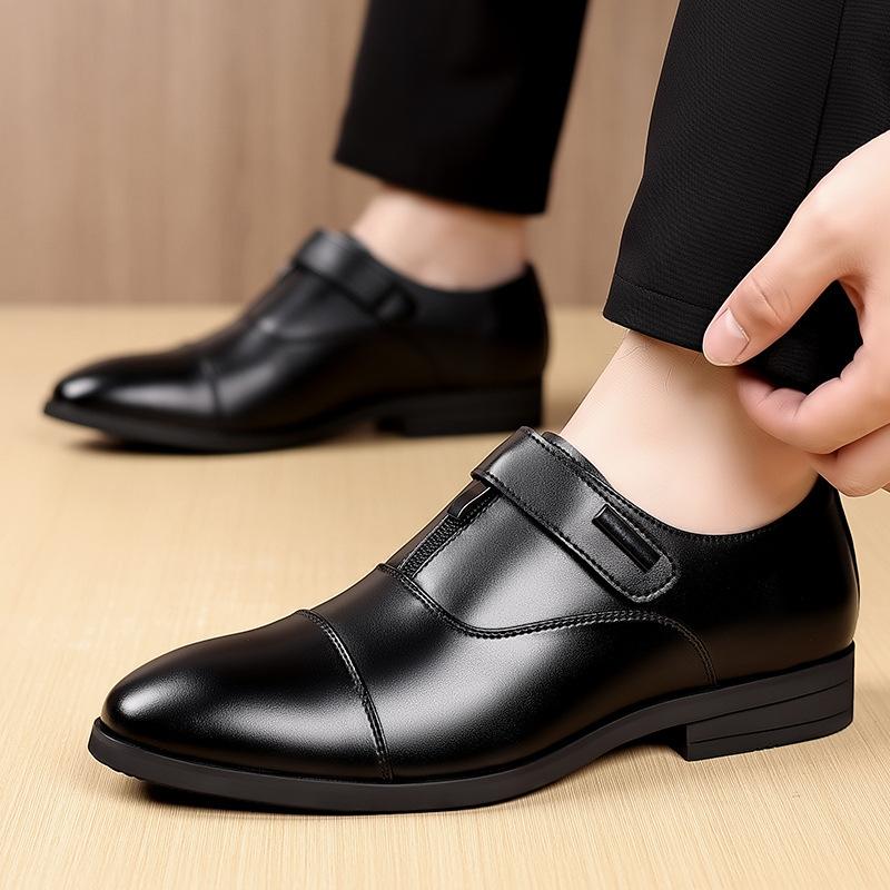 

Leather shoes men s new business dress leather casual spring and autumn breathable men s British Korean version pointed groom wedding shoes 44 чёрный