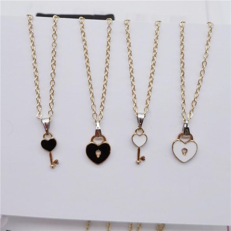 New Simple Fashion Key Love Lock Pendant Couple Necklace a Pair of Retro Men's and Women's Gold Collarbone Chain