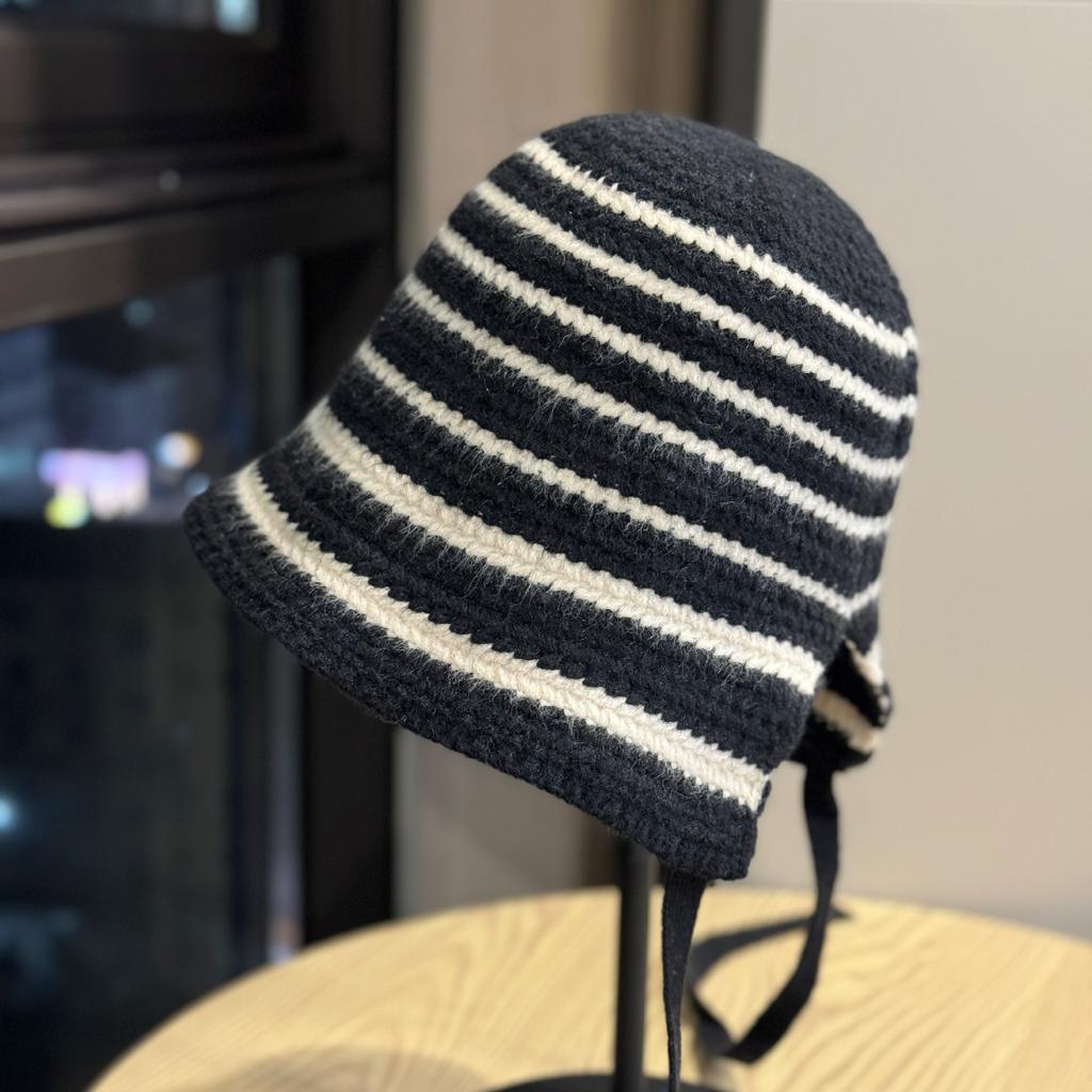 New Korean Style Striped Lace up Knitted Pullover Hat for Women Spring and Autumn Fashion Versatile Face Showing Small Woolen Fisherman Hat Trendy