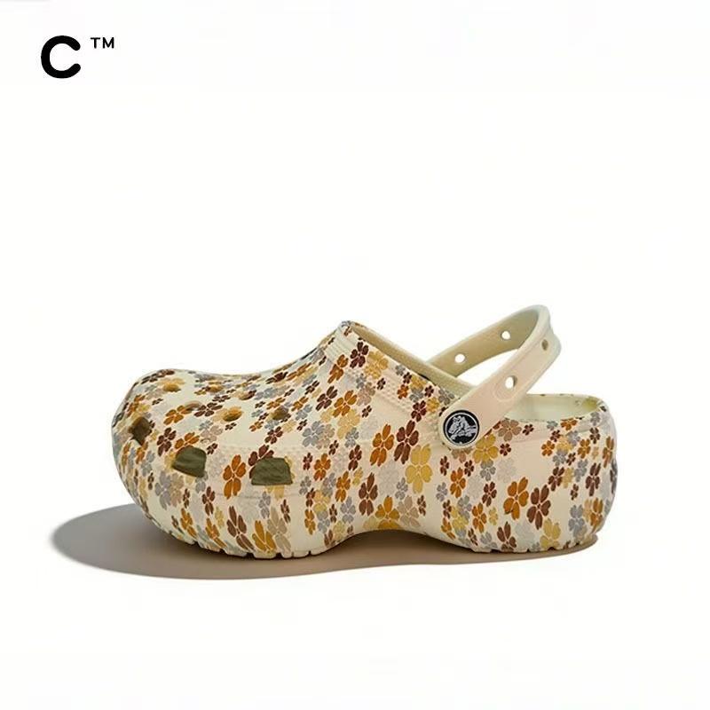 Детские классические шлепанцы Crocs Унисекс 36-37(M4W6) белый