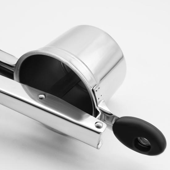 Kitchen Multifunctional Stainless Steel Potato Masher Ricer with 3 Ricing Discs