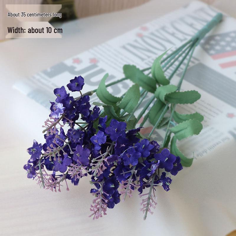 Silk Rose Flower Bouquet: Artificial Flowers for Dining, Bedroom, Living Room Decor and Creative Ornament Figurines.