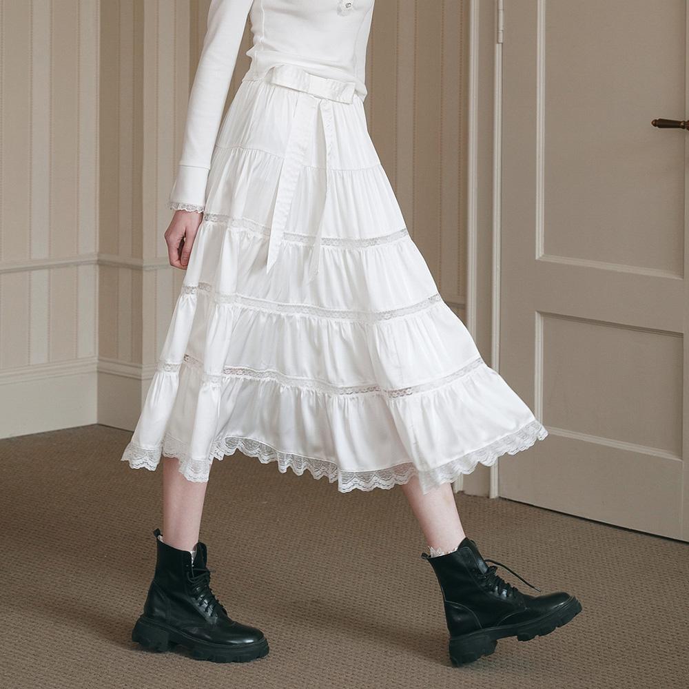 Ceme Adu Cest_Ribbon Lace Tiered Skirt