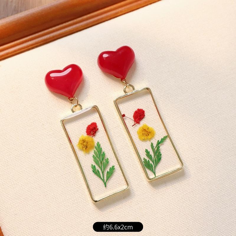 Niche Design Retro Plant Dried Flower Stud Earrings Beautiful Immortal Flower Earrings Women's Vacation Style Earrings Summer
