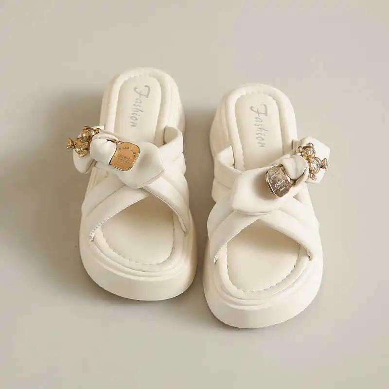 Fashion Spring Fall Shoes Slippers Women Outdoor Sandals Pas Cher Sneakers Sport Authentic Workout Novelty Brands Different Mobile