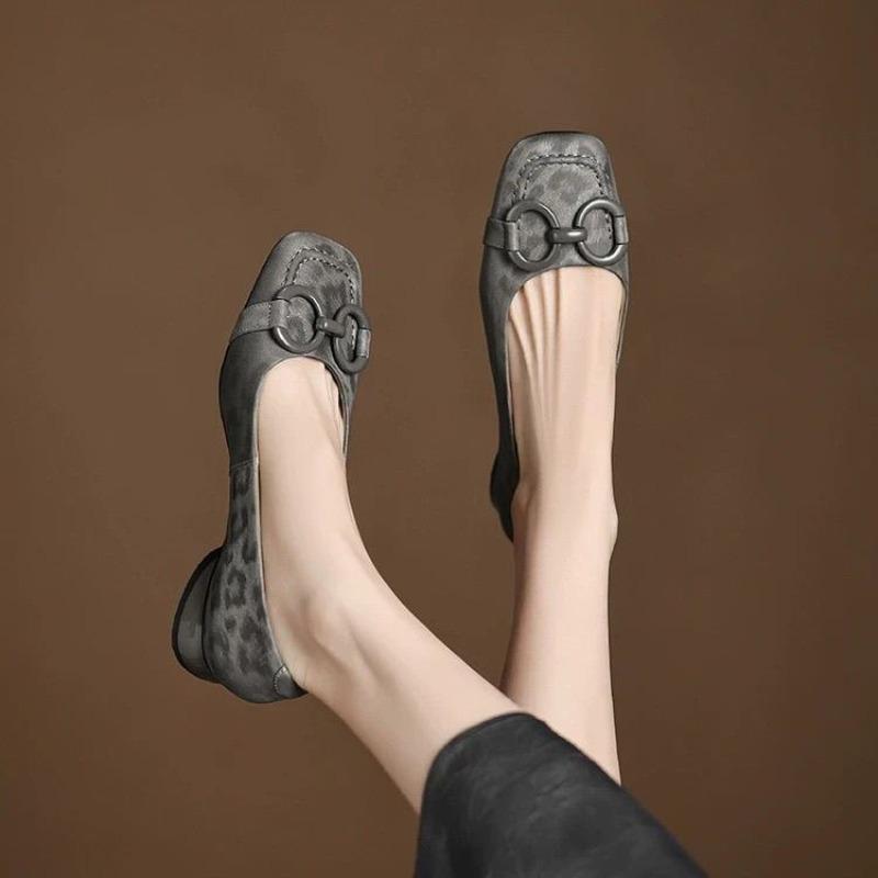 Retro leopard print single shoes new square head shallow mouth mother women's shoes genuine leather shoes versatile senior single shoes