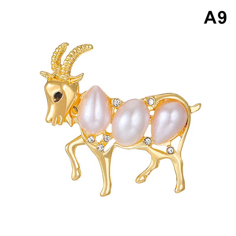 Elegant Sheep Goat Shaped Brooch Rhinestone Pearls Lapel Pin Animal Brooch Perfect For Daily Wear Party Dresses
