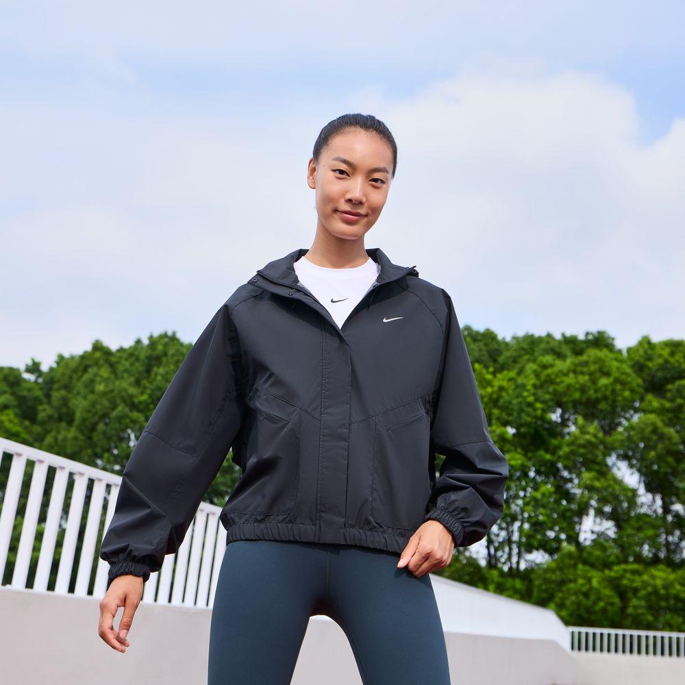 Nike Storm FIT Swift Jackets & Coats Women s Black L
