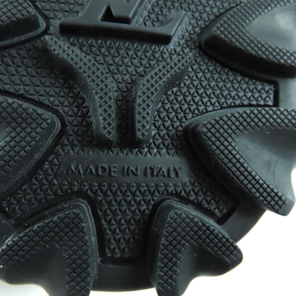 Pristine LOUIS VUITTON Sneakers Lash Line Black Leather Women 37 Used