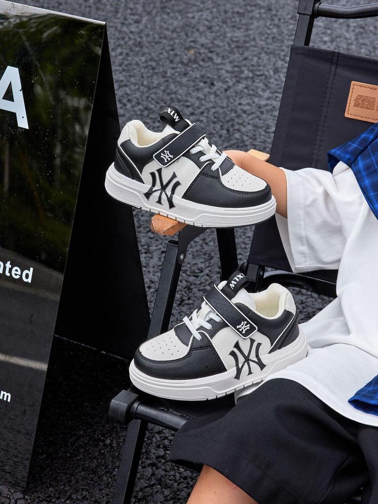 2025 Kids' Lightweight White Sneakers: Breathable Outdoor Shoes for Boys & Girls