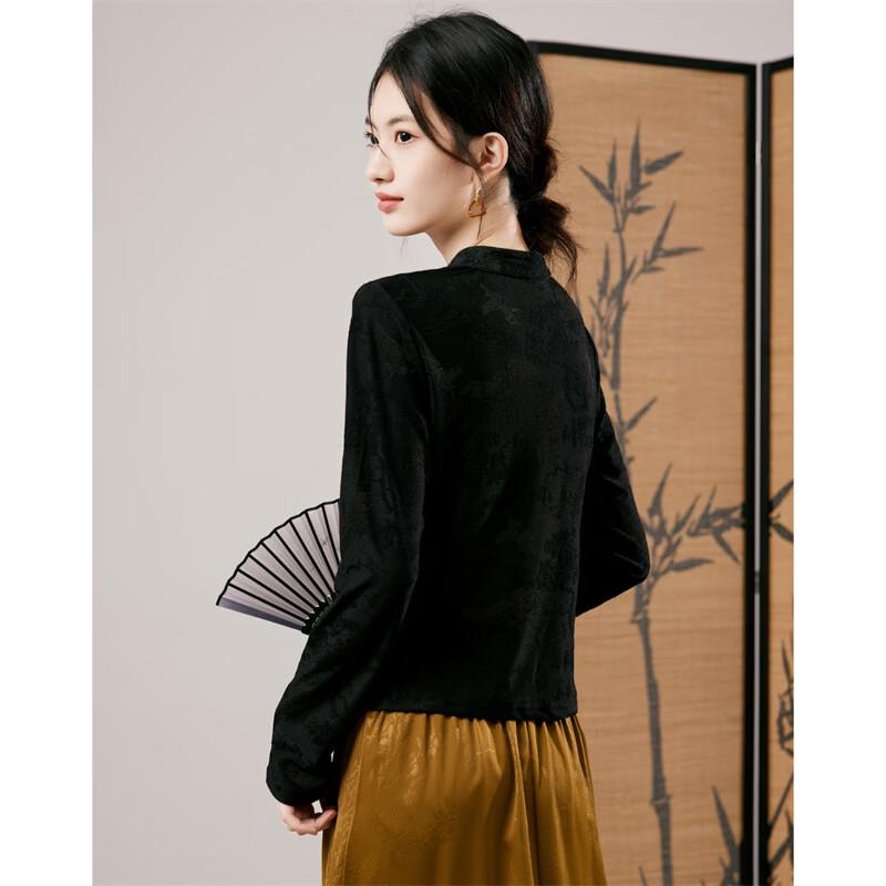 Women's Chinese Style Embroidered Knit Long-Sleeve Top