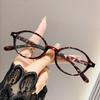 Fashionable Anti-Blue Light Round Reading Glasses for Seniors - Portable and Stylish with Flat Lenses